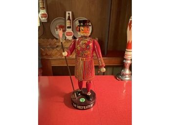 12' BEEFEATER WOOD FIGURE