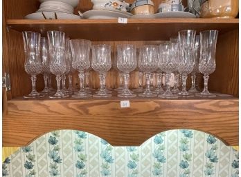 LARGE VINTAGE BARWARE AND STEMWARE LOT.  10' AND SMALLER