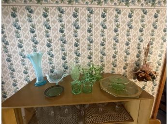 LOT OF DEPRESSION GLASS AND COLORED GLASS