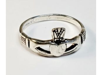 Vintage Sterling Silver Claddagh Ring