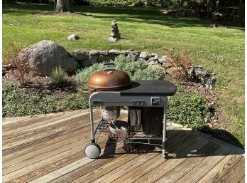 Weber Performer Deluxe Charcoal Grill Copper ( Retail $459 ) & Ravenna Grill Cover