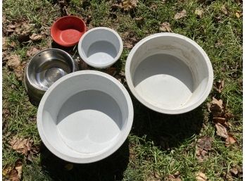 Five Dog Food/water Bowls