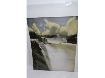Early 20th Century Lithographic Print Of Niagara Falls