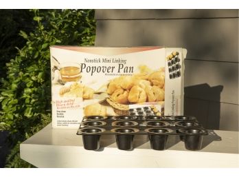Non-stick Popover Pan. Gently Used, Very Good Condition In The Original Box.