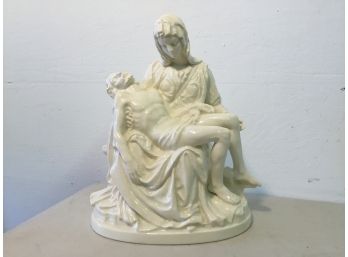1964 Goebel The Pieta Porcelain Statue Mary Jesus West Germany Hummel