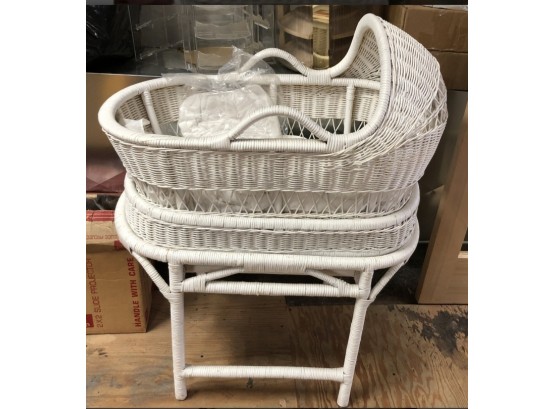 A Lovely Vintage 3 -Part- White Wicker Bassinet With Linens- Top Can Be Carried, A Tray & The Support Base