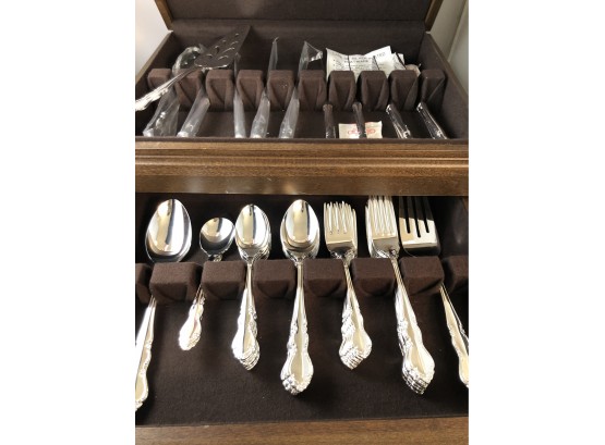45 Pieces Of New, Beautiful Silverware In Felt Lined Wood Silverware Chest. Silver Plate.