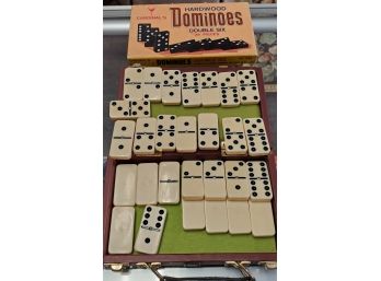 Two Set Of Dominoes - Vintage Cardinal's Hardwood Dominoes In Orig Box 28 Pieces & Travel Case 28 Pieces