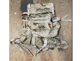 Military Camouflage Lightweight Load-Carrying Equipment / Backpack With Waist Belt - Never Used.