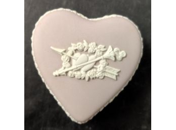 Wedgewood England Pink Jasperware Heart Trinket Box For Rings Or Jewelry - Cream Hearts & Arrow