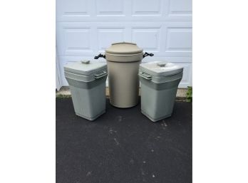 Garbage Pail With Lids Lot Of 3