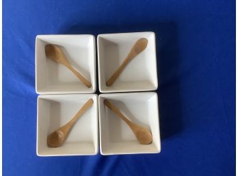 Square Bowl Set With Wooden Spoons Lot Of 4