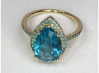 Lovely Sterling Silver / 925 Ring With 18k Gold Overlay With Teal Topaz And Light Blue Topaz - VERY Pretty !