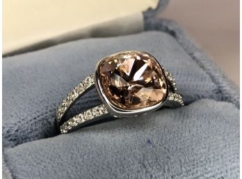 Very Pretty Sterling Silver / 925 Ring With Morganite Colored Stone With White Zirconia Accent Stones