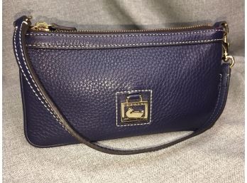 Fantastic New DOONEY & BOURKE Navy Blue Pebble Grain Leather Small Purse - Red Interior - Beautiful Piece !