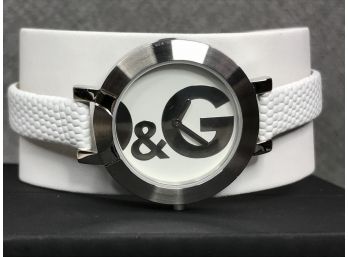 Fabulous Brand New $495 DOLCE & GABBANA Ladies Watch - Polished Stainless Steel Case With White Leather Strap