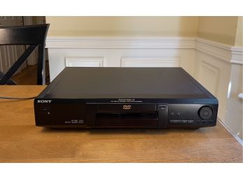 Sony DVP- S330 CD/ DVD Player