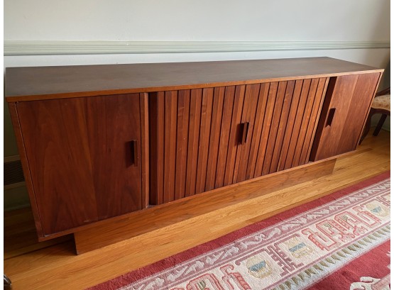 Gorgeous Mid Century Sideboard Table