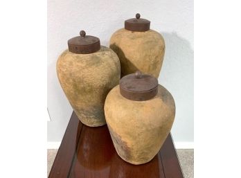 Set Of 3 Graduated Pottery Vessels With Lids