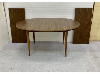 Mid Century Modern Table With Two Leaves