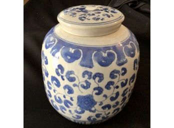 Covered Chinese Blue & White Jar With Lid