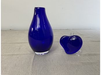 Gorgeous Cobalt Blue Glass Vase And Heart Paperweight