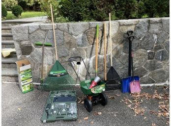 Garden Tool And Fall Cleanup Lot