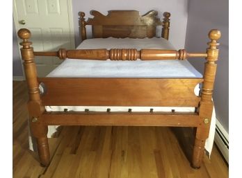 Antique Walnut Cannonball 3/4 Bed