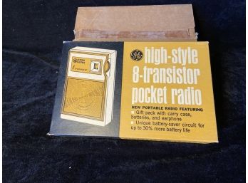 Vintage G.E. High Style Pocket Portable Transistor Radio