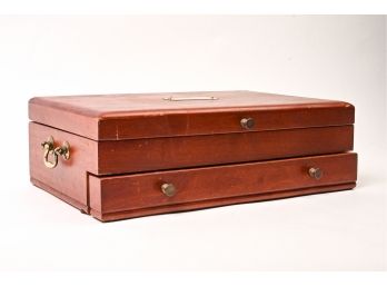 Wooden Felt-lined Jewelry Box