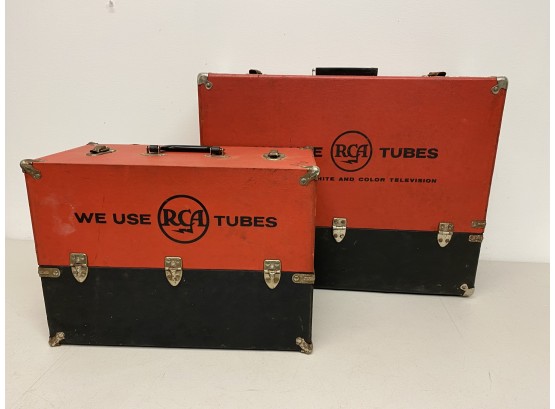 A Pair Of Vintage RCA Repairman Tubes Carrying Case