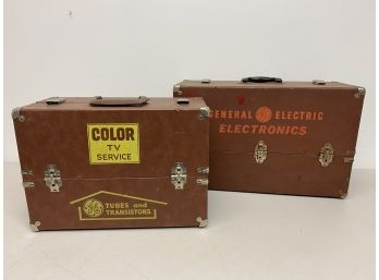 A Pair Of Vintage GE Repairman Tubes Carrying Case