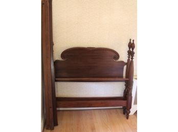 Antique Mahogany Low Poster Full Size Bed