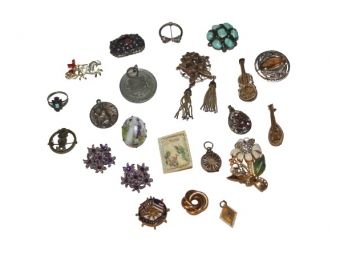 Awesome Collection Of Vintage Pins, Pendants & More