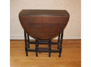 Vintage Imperial Mahogany Gateleg Table