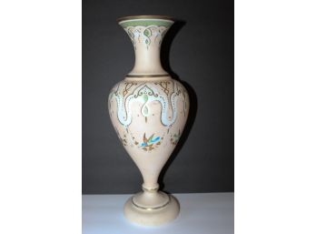 Stunning Vase With Birds