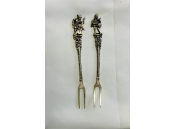 Lot Of 2 Nice Vintage 800 Silver Olive Forks