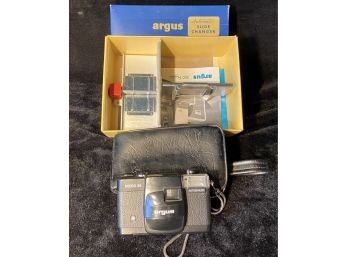 Vintage Argus Micro 35 And Automatic Slide Changer