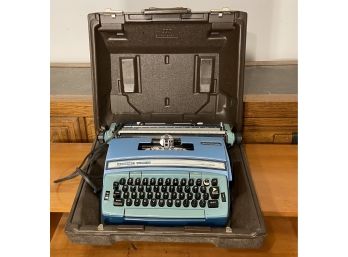 Vintage Coronet Super-12 Electric Typewriter In Carry Case