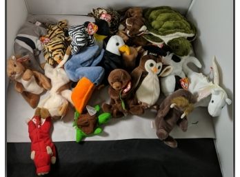 Lot Of 19 Beanie Babies