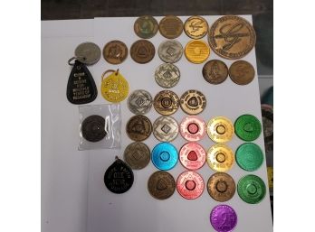 31 Recovery Hope Faith Courage Token Coins & 1 Large Bronze Guenster Medallion