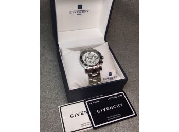 Amazing Brand New $675 GIVENCHY - PARIS Chronograph Watch - Mens / Unisex - GREAT GIFT IDEA - Brand New !