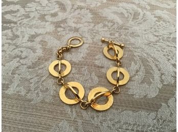 Gold Tone Bracelet In Circle Design - Lot #17