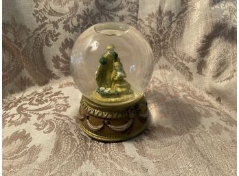 MBCA Creations Musical Snow Globe Playing Silent Night