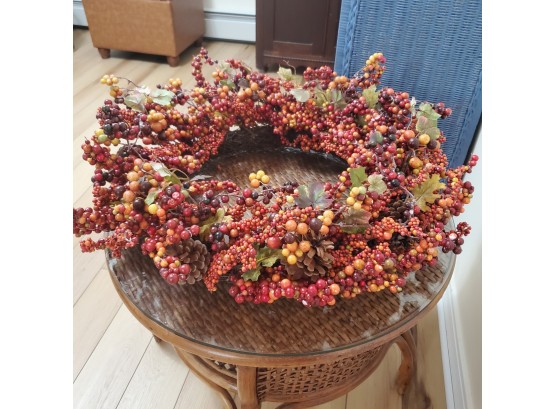 Stunning Colors In This 24' Berry & Pinecone Holiday Decor Wreath