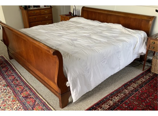 King Size Sleigh Bed W/wallhugger Adjustable Sleep System