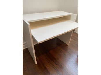 A White Laminate Expendable Desk
