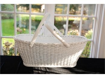 Vintage White Wicker Bassinet With Handles