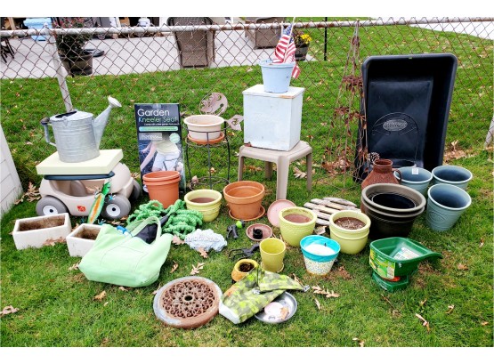 Garden Lot - Pots, Hose, Gloves And More