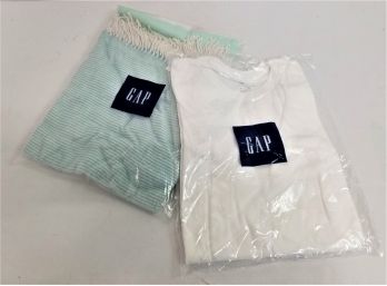 Gap White Long Sleeve Tee Shirt & Lightweight Aqua Fringe Scarf - NEW